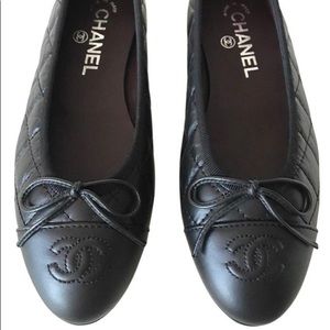 Chanel Black Leather Quilted Cap Toe Flats-Sz40.5